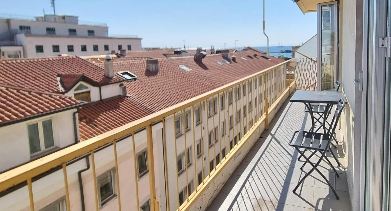 Milano Apartment Trieste Exteriör bild